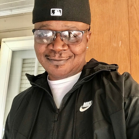 Meet your Posher, Ladarrell - Picture 9 of 10